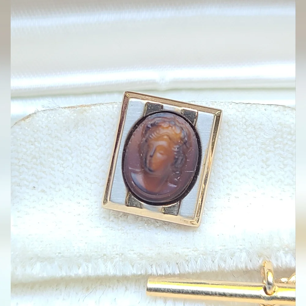 Vintage Cameo Cufflink Set